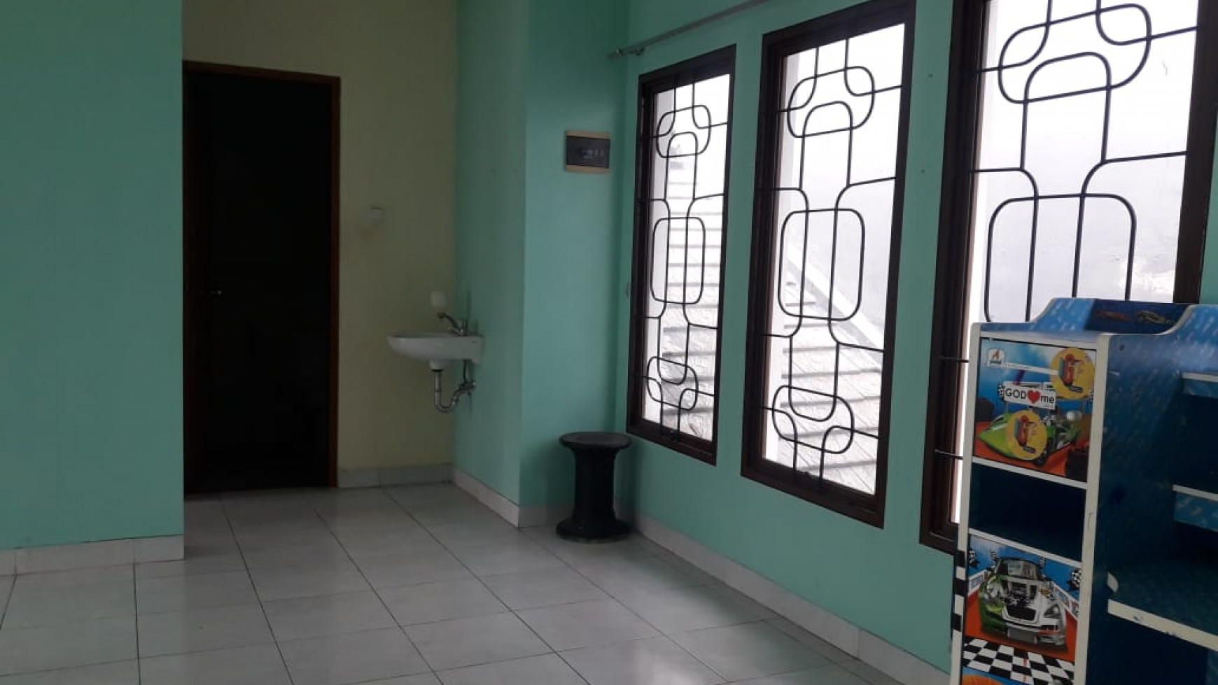 Rumah di Bintaro Luas tanah besar lokasi di cluster Emerald Town House