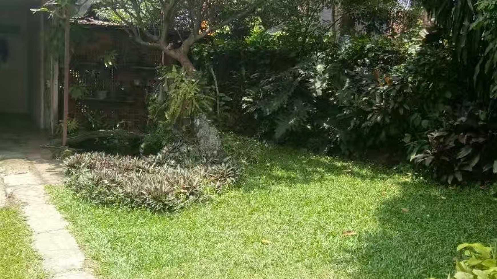 Rumah hitung tanah di Cilandak - Belakang Cilandak Town Square