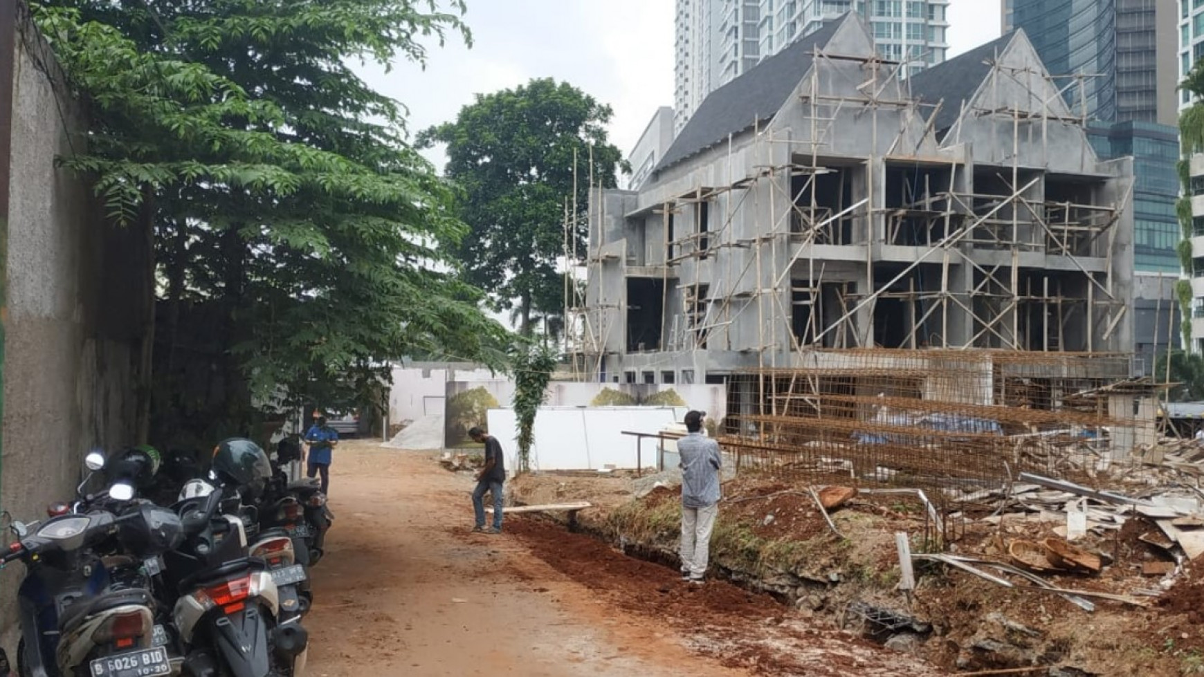 Rumah baru (indent) dalam cluster di Kemang - dekat Prapanca