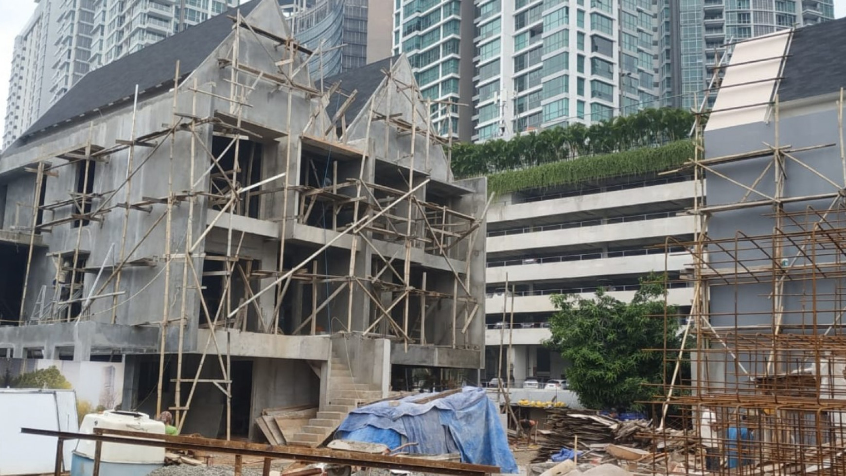 Rumah baru (indent) dalam cluster di Kemang - dekat Prapanca