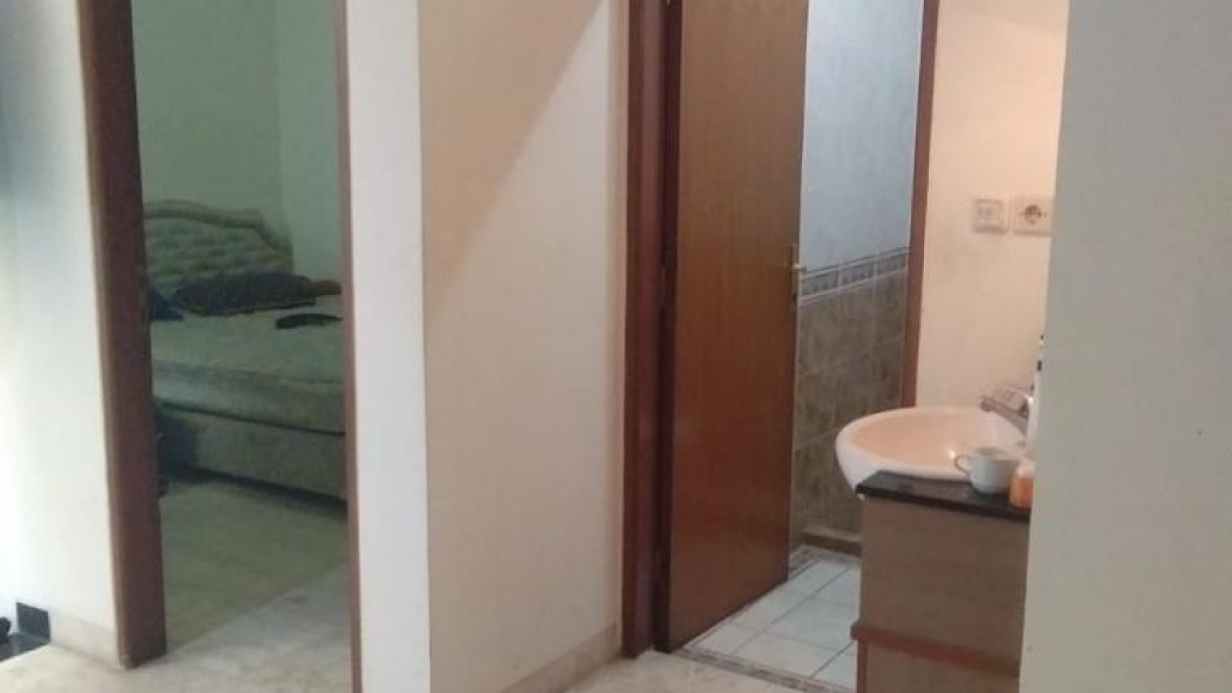 Rumah cantik 2 lantai di Pondok Indah Jakarta Selatan