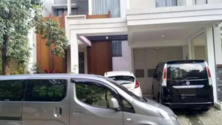 Rumah Mewah The Green, BSD. Nggak Pakai Mahal..