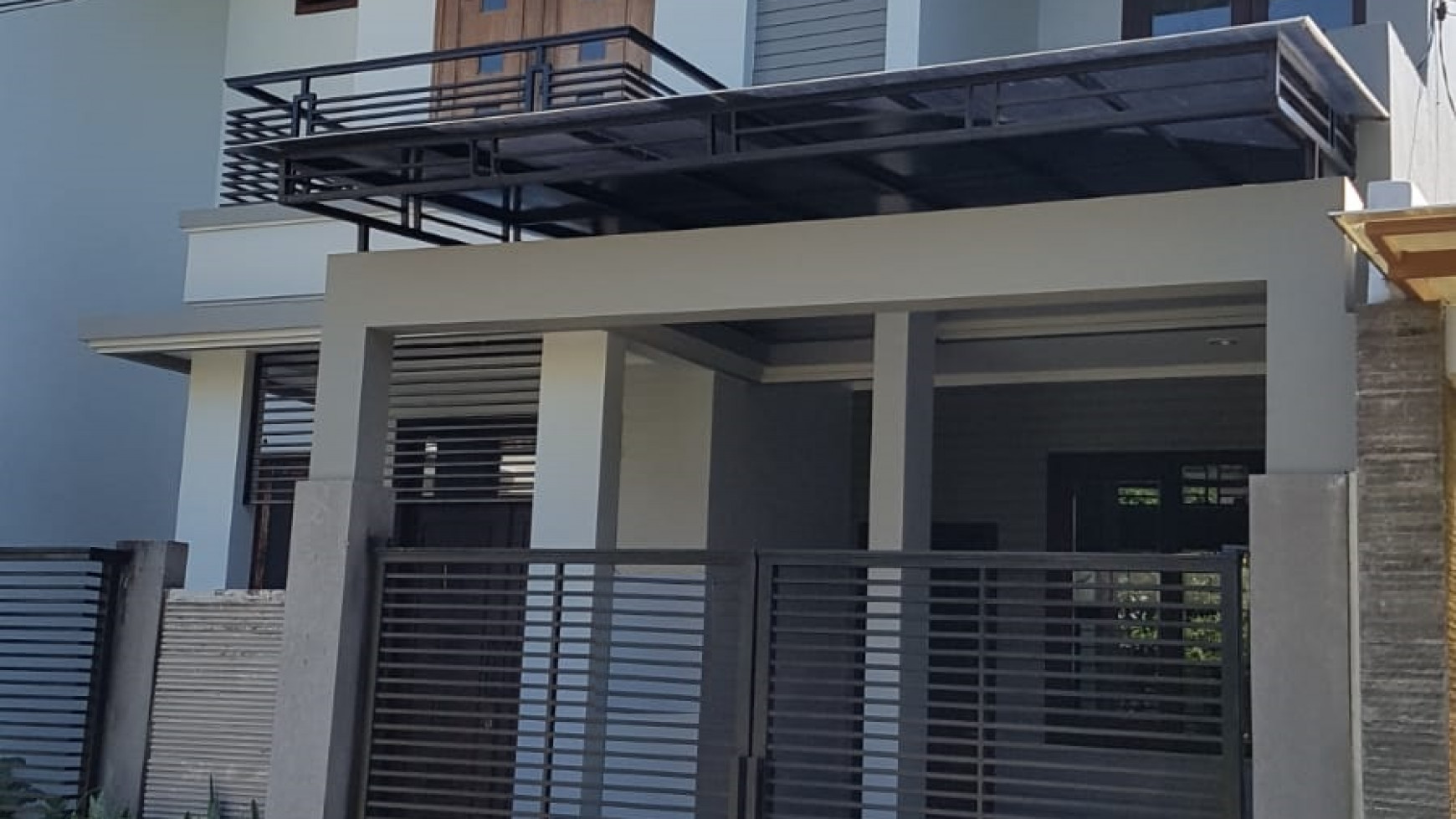 Dijual Rumah di Galaxy Bumi Permai, Surabaya