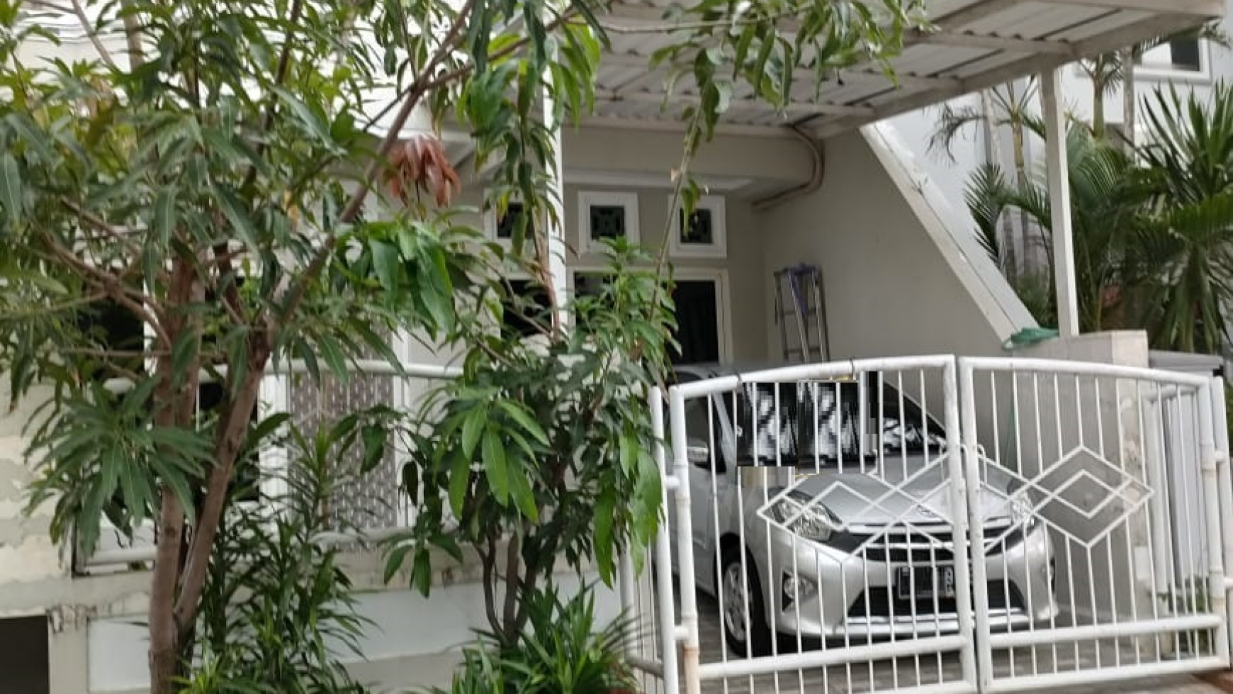 Dijual Rumah 2 lantai di Perumahan Pakuwon City, Surabaya