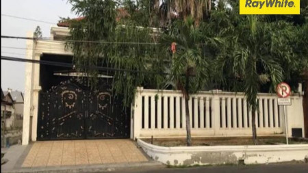 Dijual Rumah di Jl Imam Bonjol, Surabaya Pusat