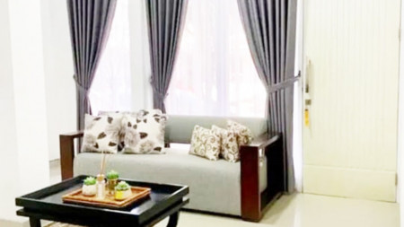 Rumah Rapi, terawat, cantik harga murah dan lokasi dalam cluster Urbana Place