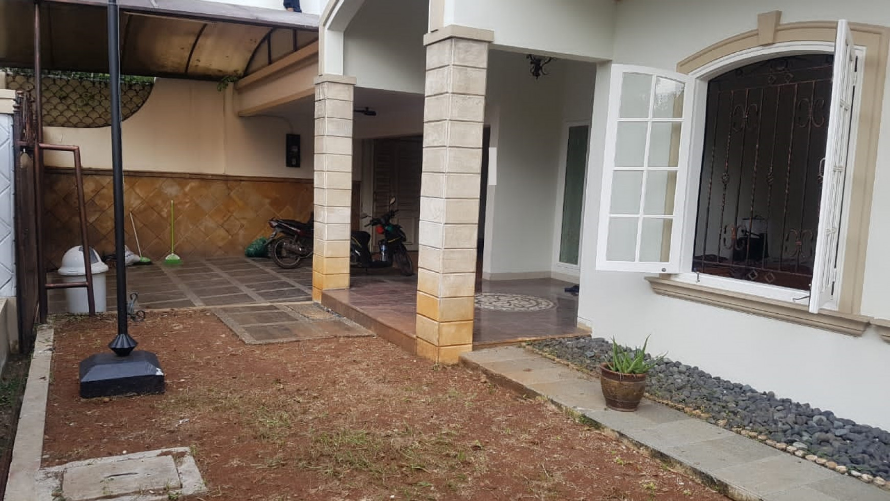 Rumah Bagus,siap huni di Kebayoran Baru Jaksel.