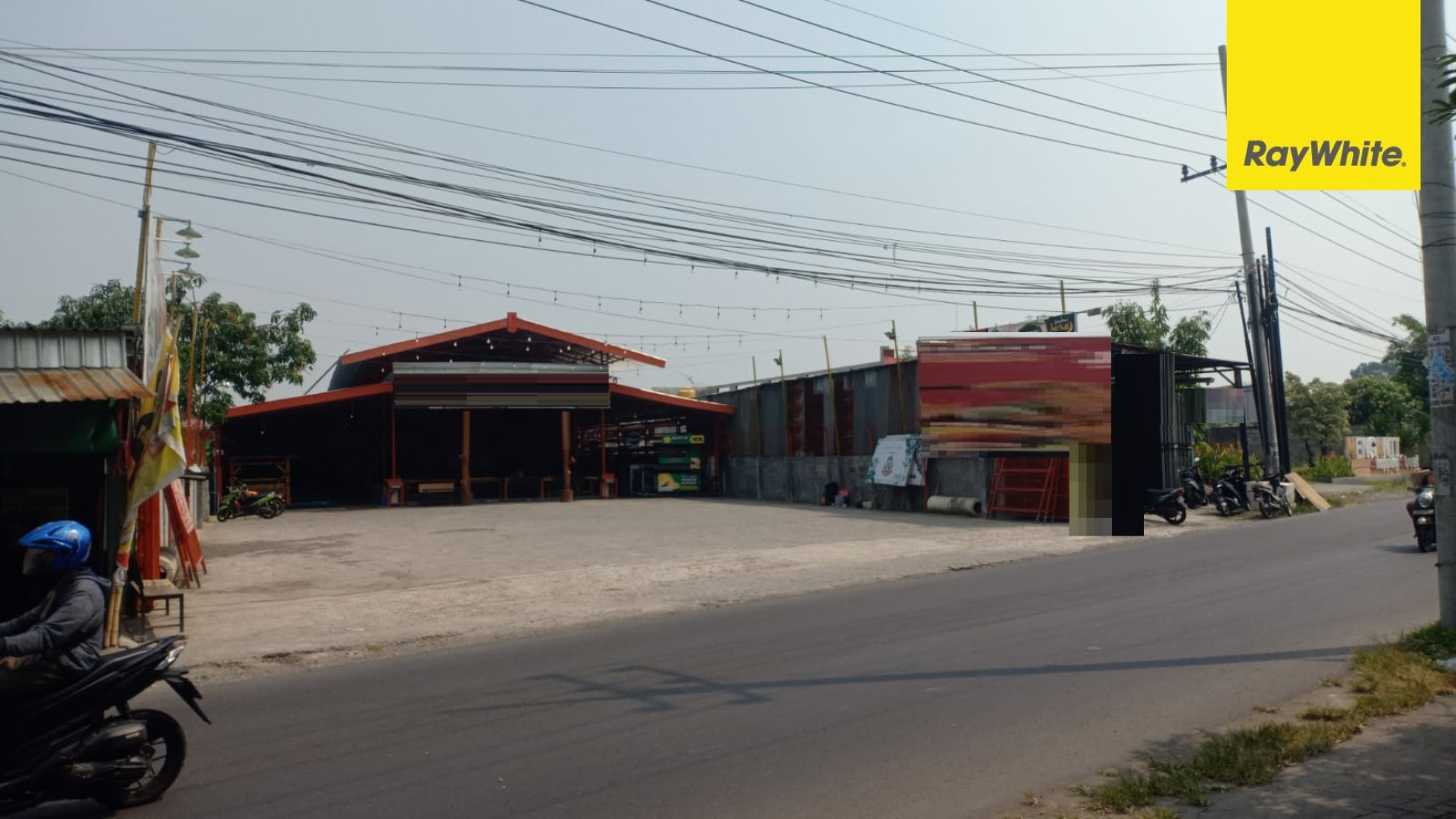 Dijual Rumah SHM di Jalan Raya Hulaan Menganti Gresik