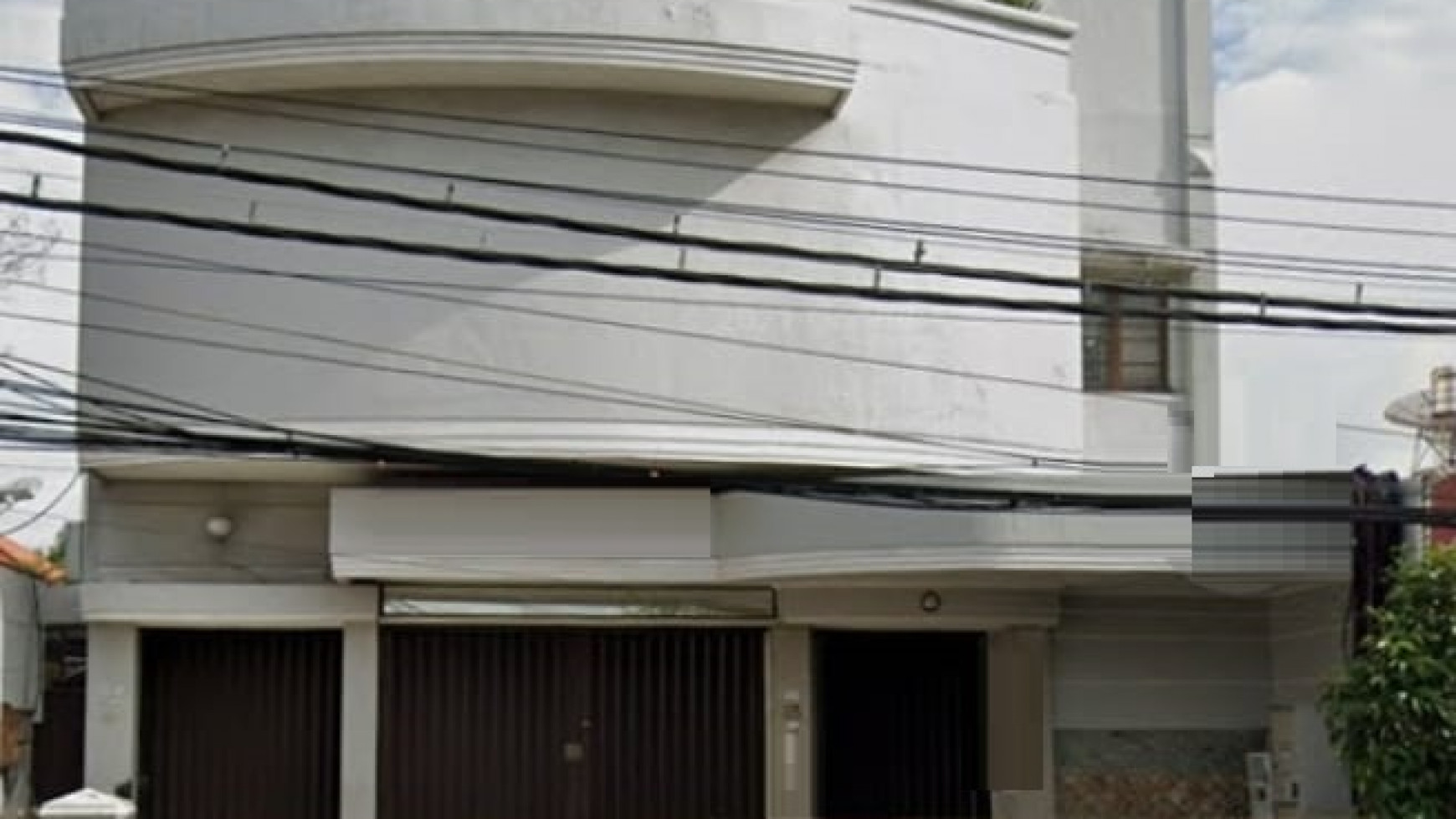 Dijual Rumah Pusat Kota Strategis di Jalan Ambengan, Surabaya