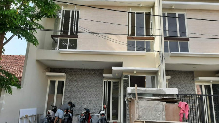 Rumah Baru Gress Minimalis Modren Gayungsari Barat