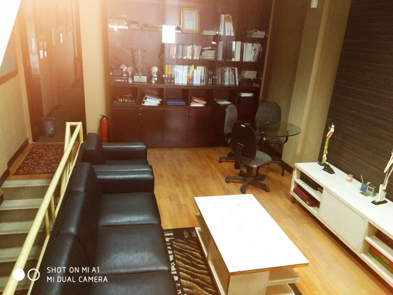 DIJUAL BANGUNAN KANTOR DI MAYESTIK, JAKARTA SELATAN.