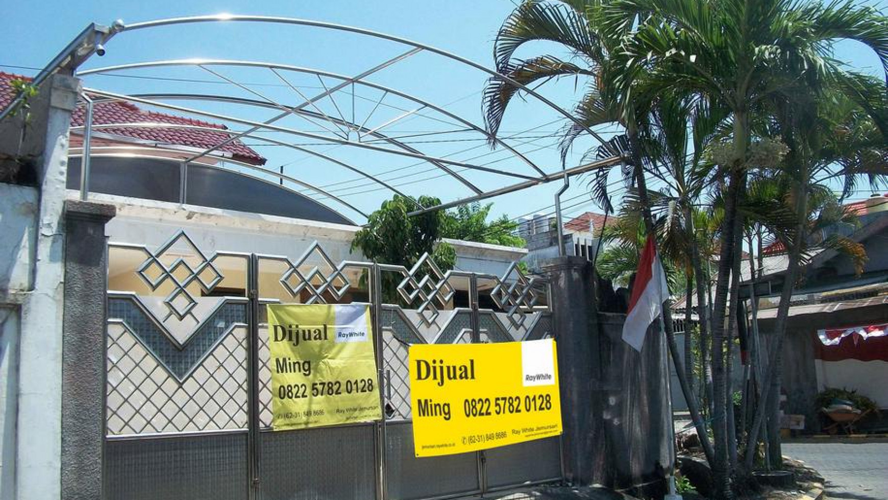 Rumah di Darmo Permai Utara, Hook/Pojokan, Row Jalan lebar, Siap  - MG -