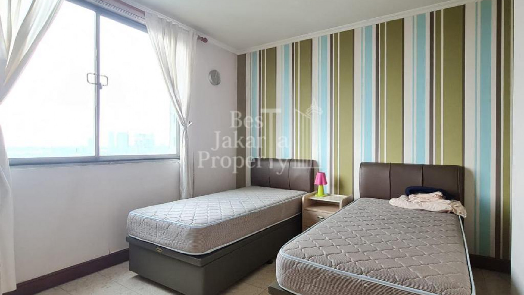 Apartment 3bedroom super strategic walk in distance from MRT St Cipete Raya 