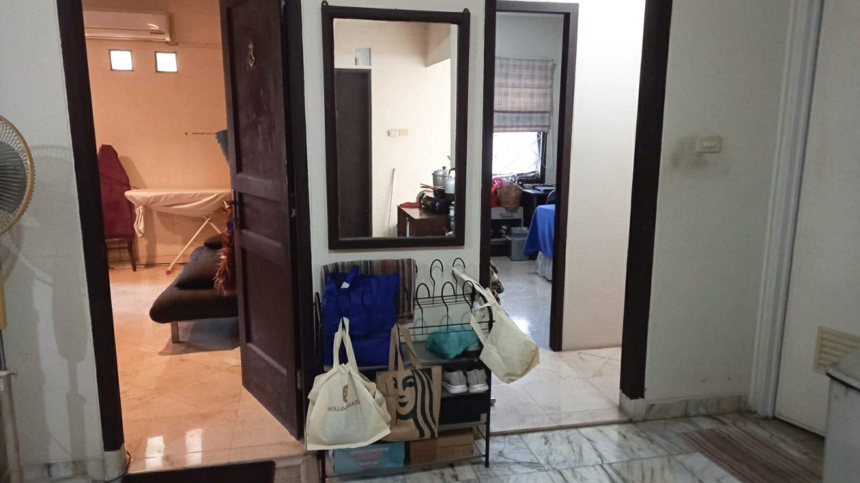 Super Bagus Rumah Hoek Komplek IKPN Bintaro Hub: 0817 0120 620