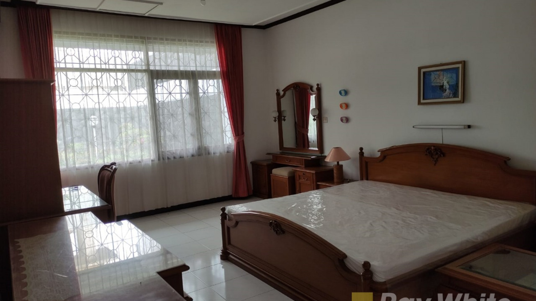 Disewakan Rumah Bagus, Asri dan Full Furnished di Geger Kalong, Bandung 