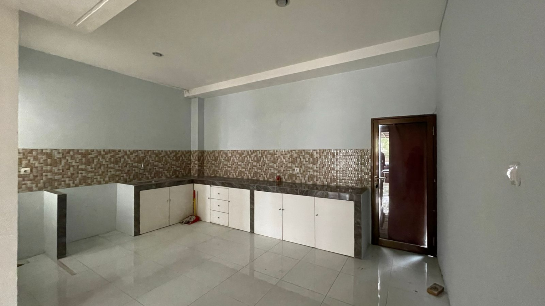 Rumah Minimalis Siap Huni dan Strategis @Cluster Viola, Graha Raya