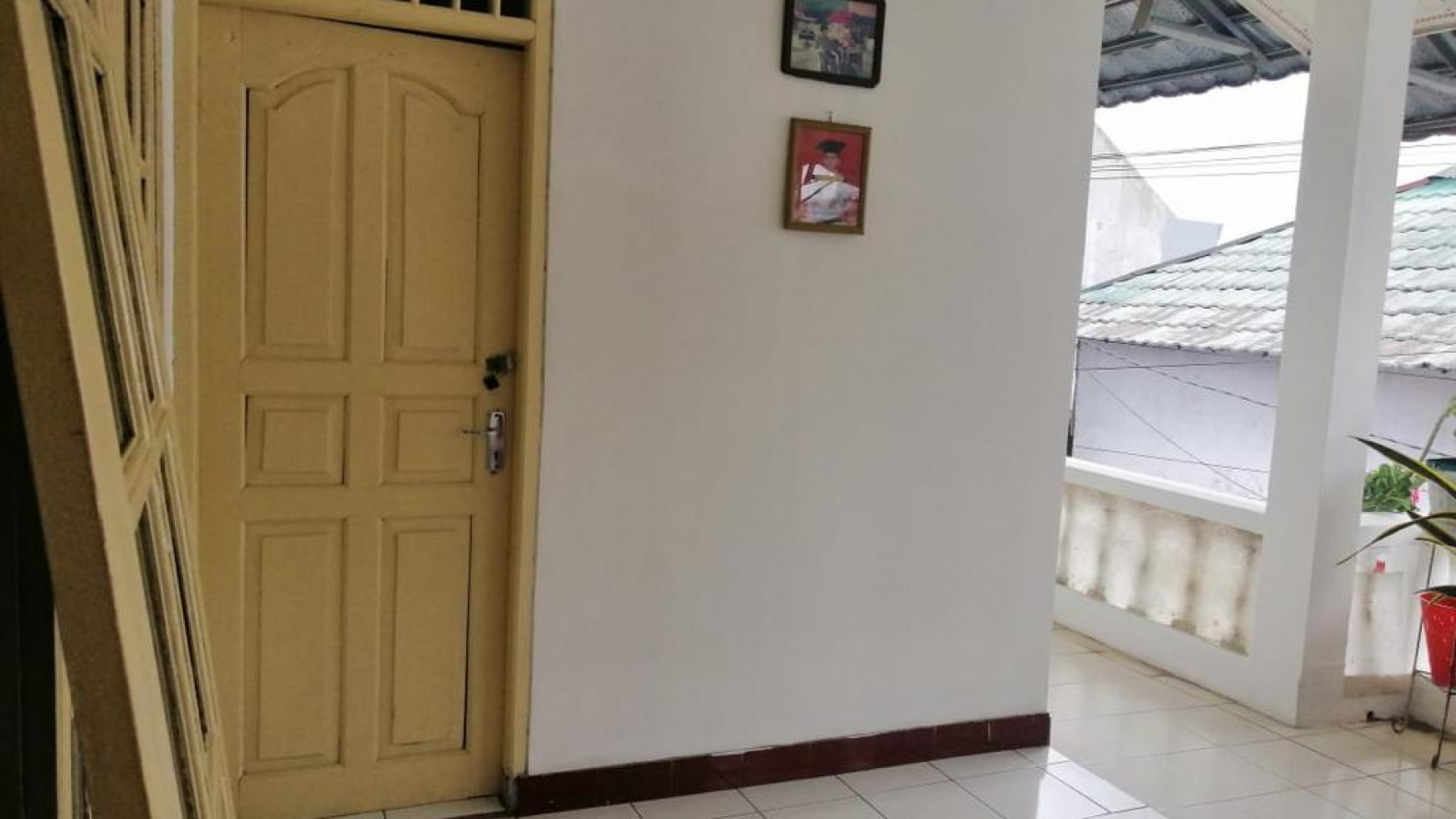 Rumah Siap Huni dan Strategis @Cipadu, Larangan