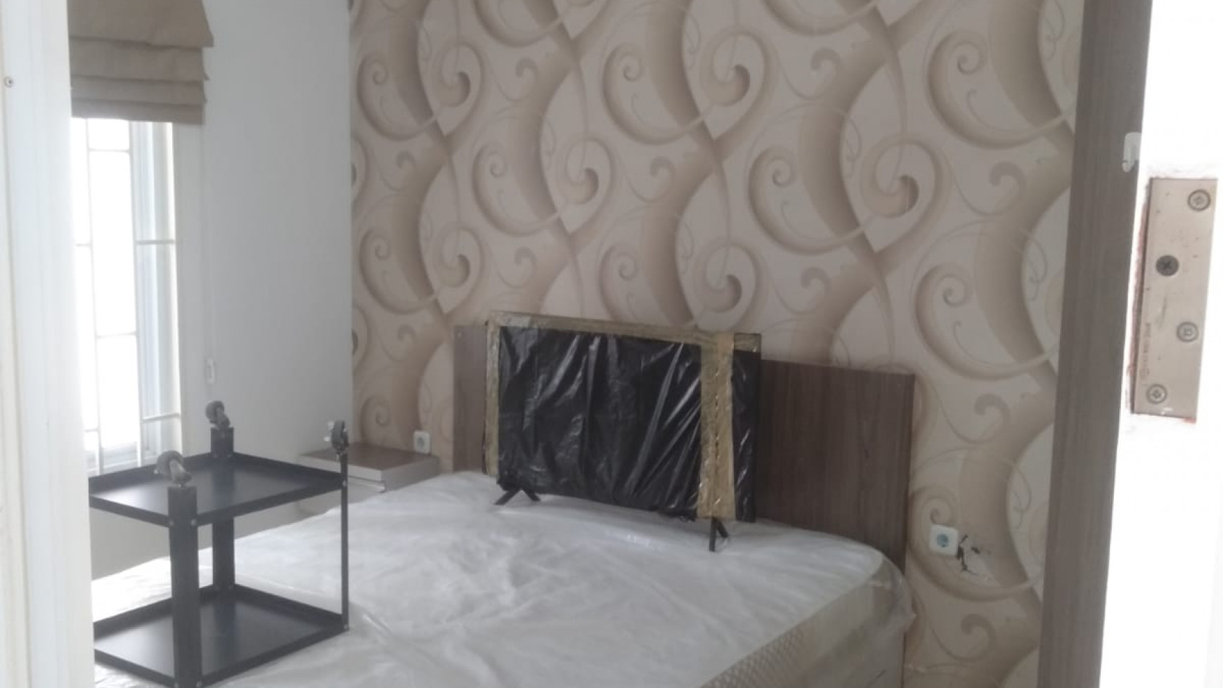 Rumah Siap Huni Minimalis Modern @Cluster Belezza, Pondok Aren