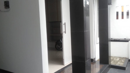 Rumah Siap Huni Minimalis Modern @Cluster Belezza, Pondok Aren