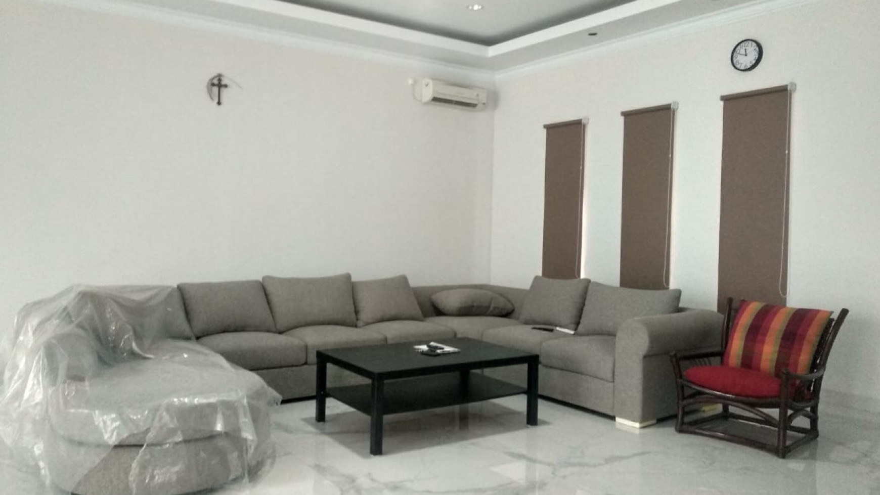 Rumah brand New di gandaria utara