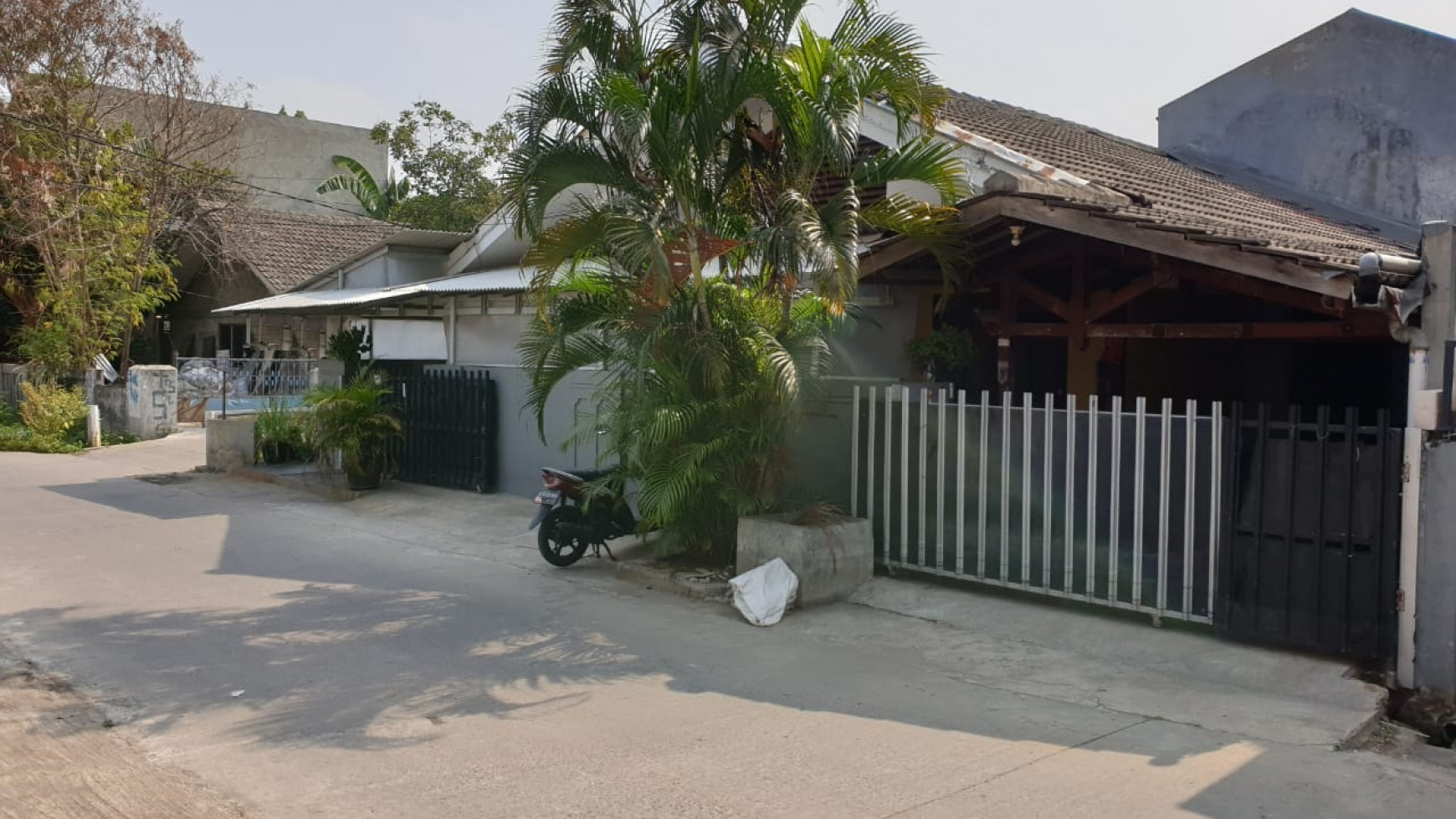 Rumah siap huni,jalan lebar di Taman Mangun Indah Pondok Aren.