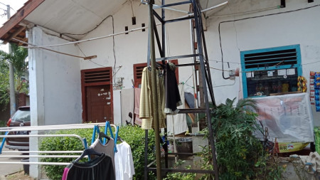 Rumah siap huni di Pondok Ranji, hitung tanah