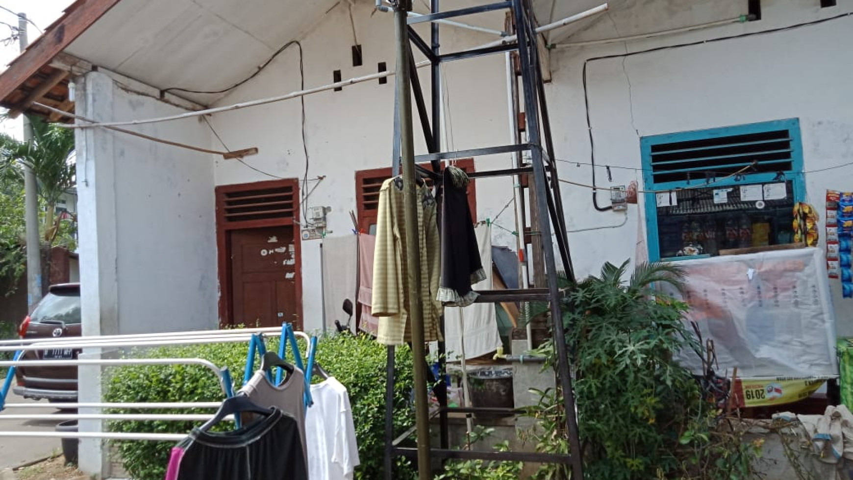 Rumah siap huni di Pondok Ranji, hitung tanah