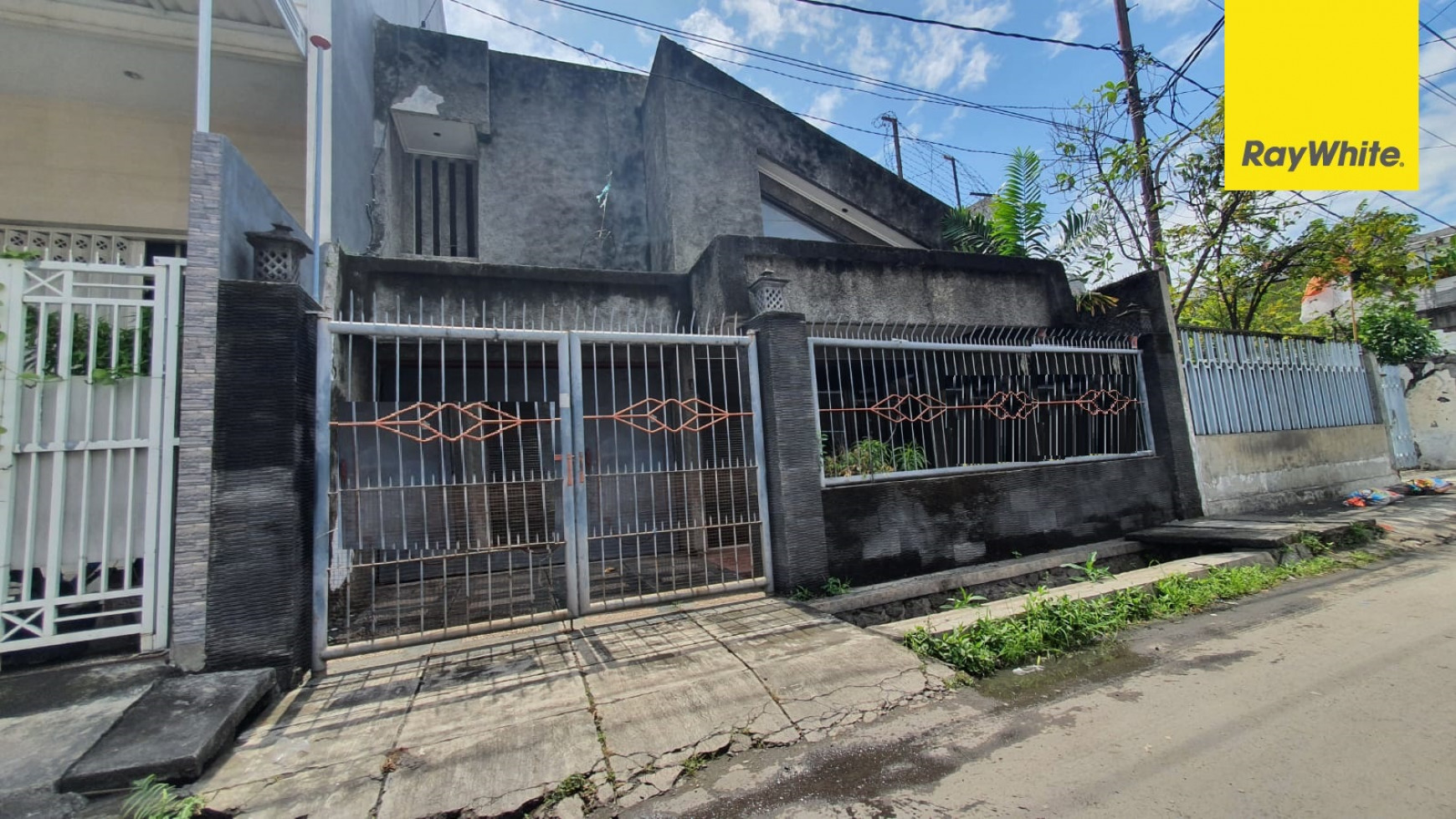 Dijual Rumah SHM di Karang Asem, Surabaya