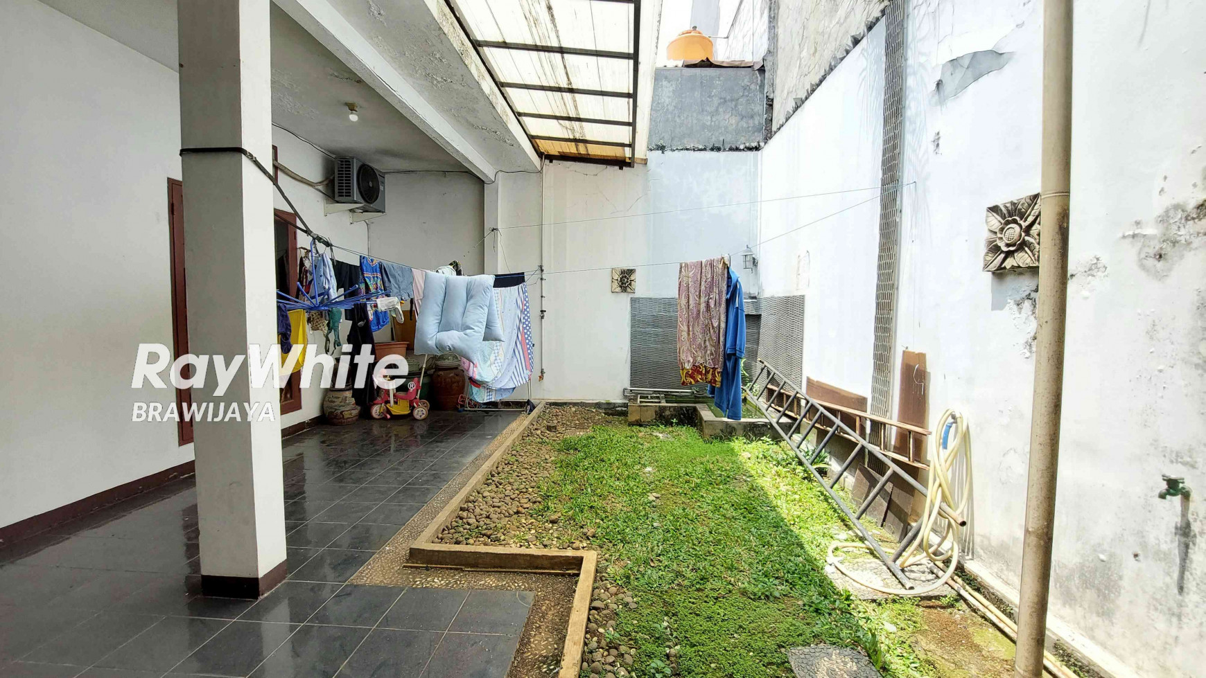 RUMAH DI JALAN DELMAN ELOK, KEBAYORAN LAMA, HANYA 4 KM KE PONDOK INDAH