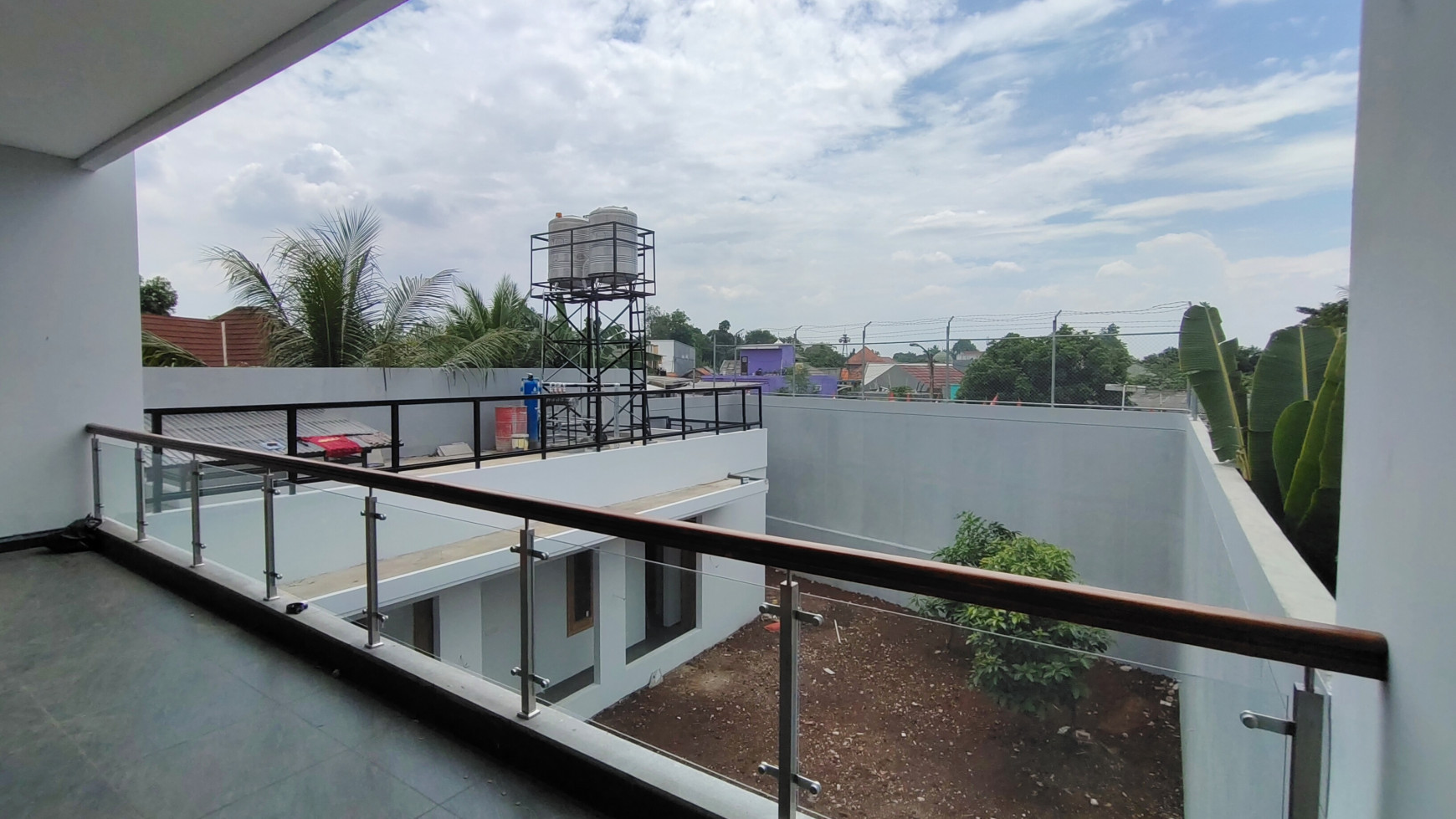 Rumah Taman Giri Loka BSD City,Brand New,Taman Luas