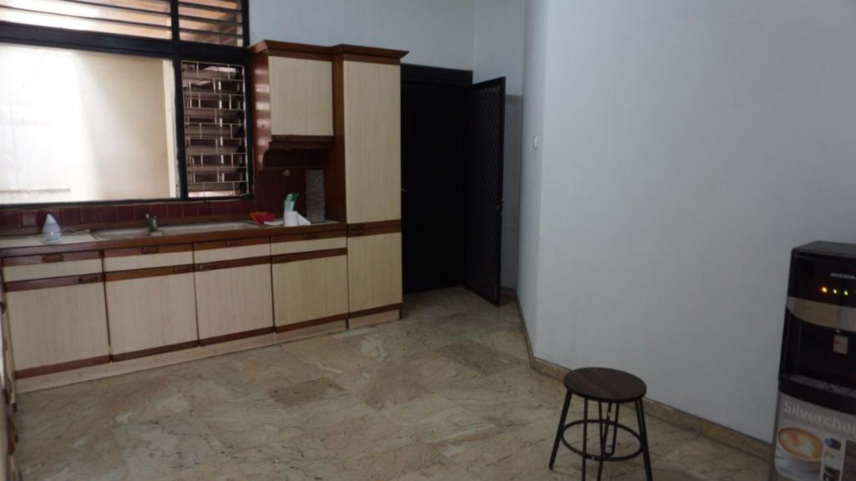 Dijual Rumah 2 Lantai di Kemang 