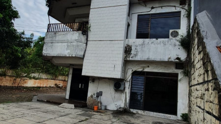 Dijual Rumah 3 lantai Pusat Kota di Argopuro, Sawahan, Surabaya