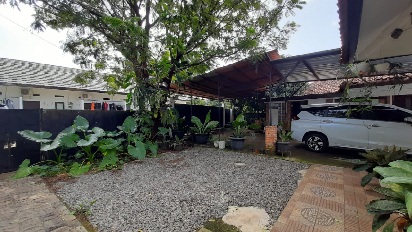 Dijual Lahan Terdapat Rumah Induk dan 7 Kontrakan @Jl Merpati Raya, Sawah Lama