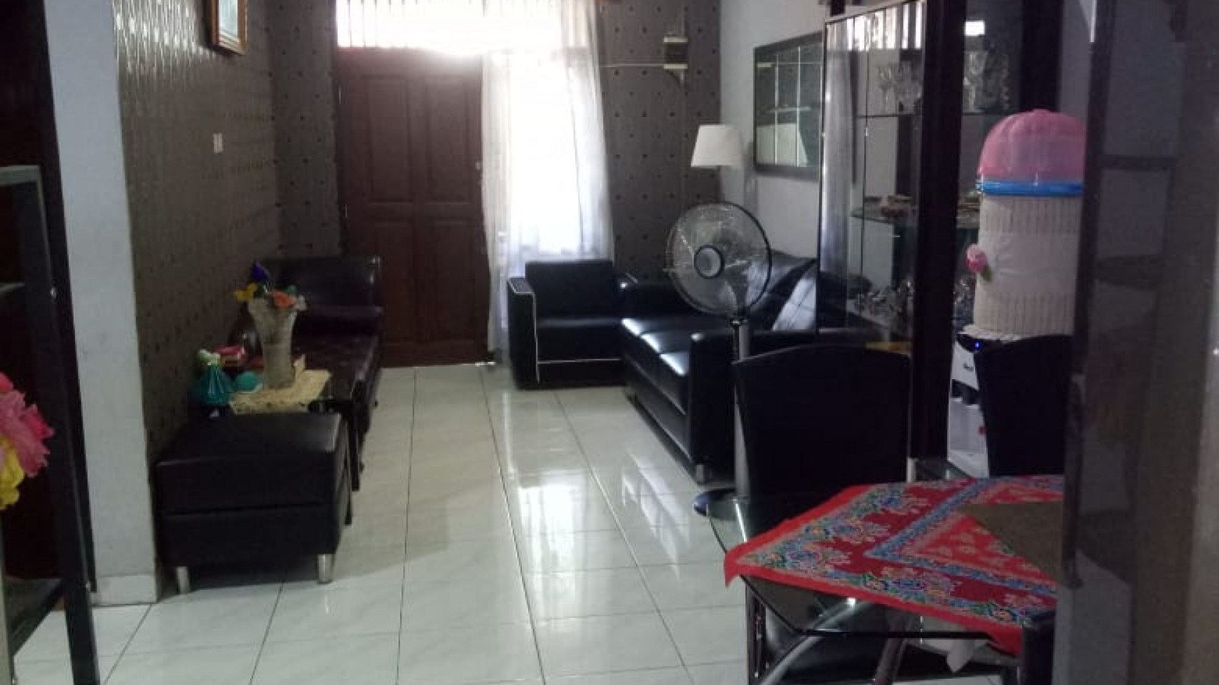 Dijual Rumah Cantik, Minimalis, 2 Lantai Dekat Stasiun LRT Cibubur