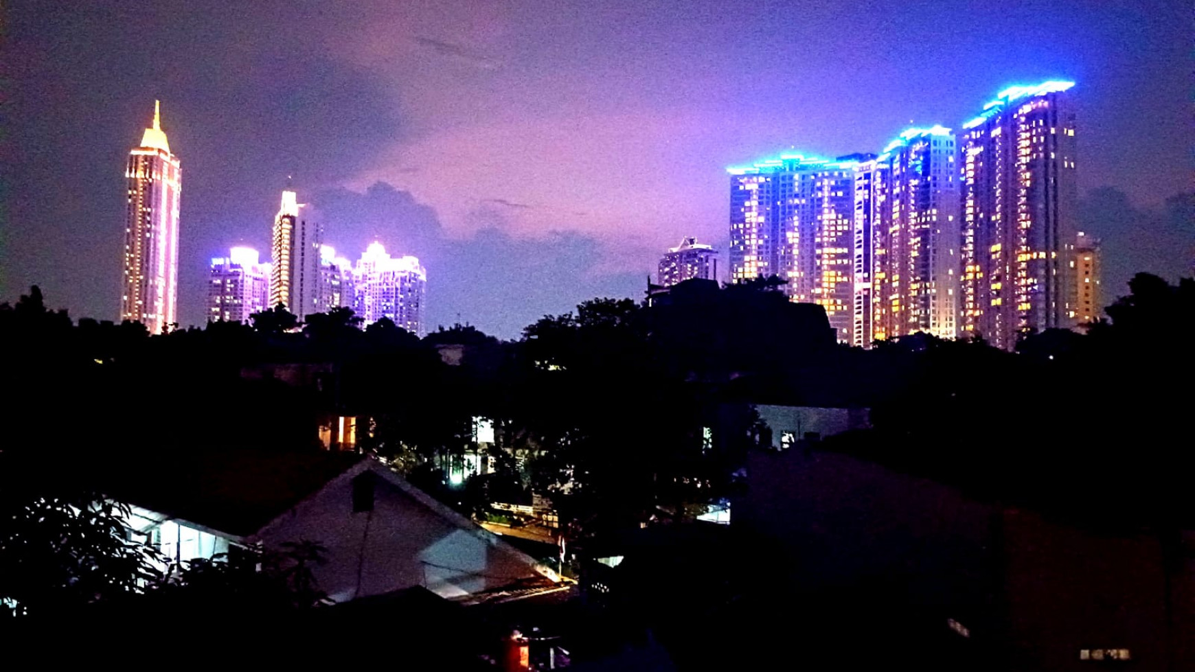 Rumah Siap Huni di Hang Lekiu, Kebayoran Baru Jaksel