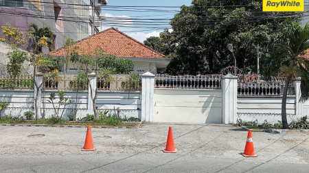 Dijual Rumah Pusat Kota di Jalan Cempaka, Surabaya