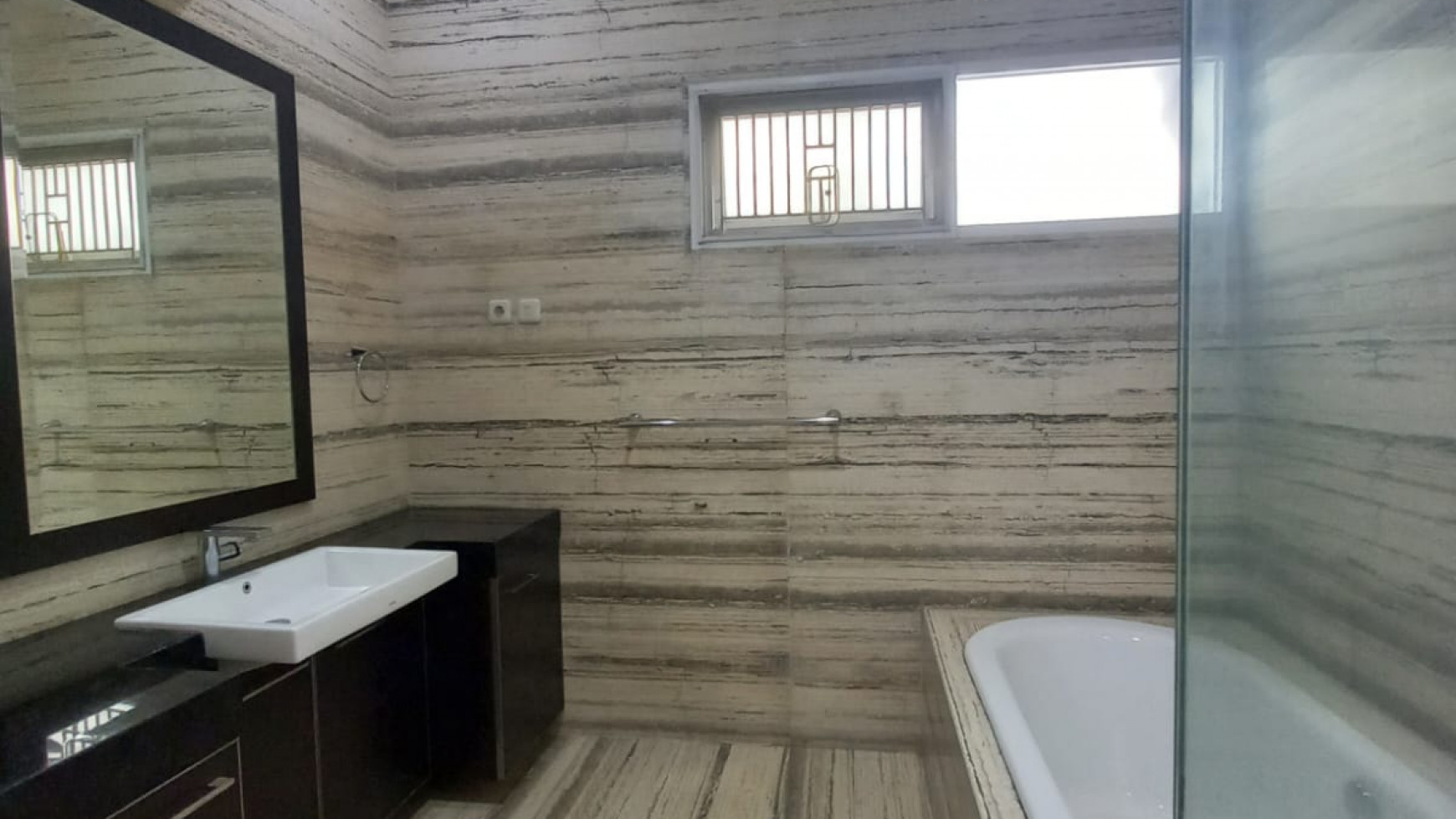 FOR RENT RUMAH MINIMALIST ADA POOL- DUTA NIAGA PONDOK INDAH 