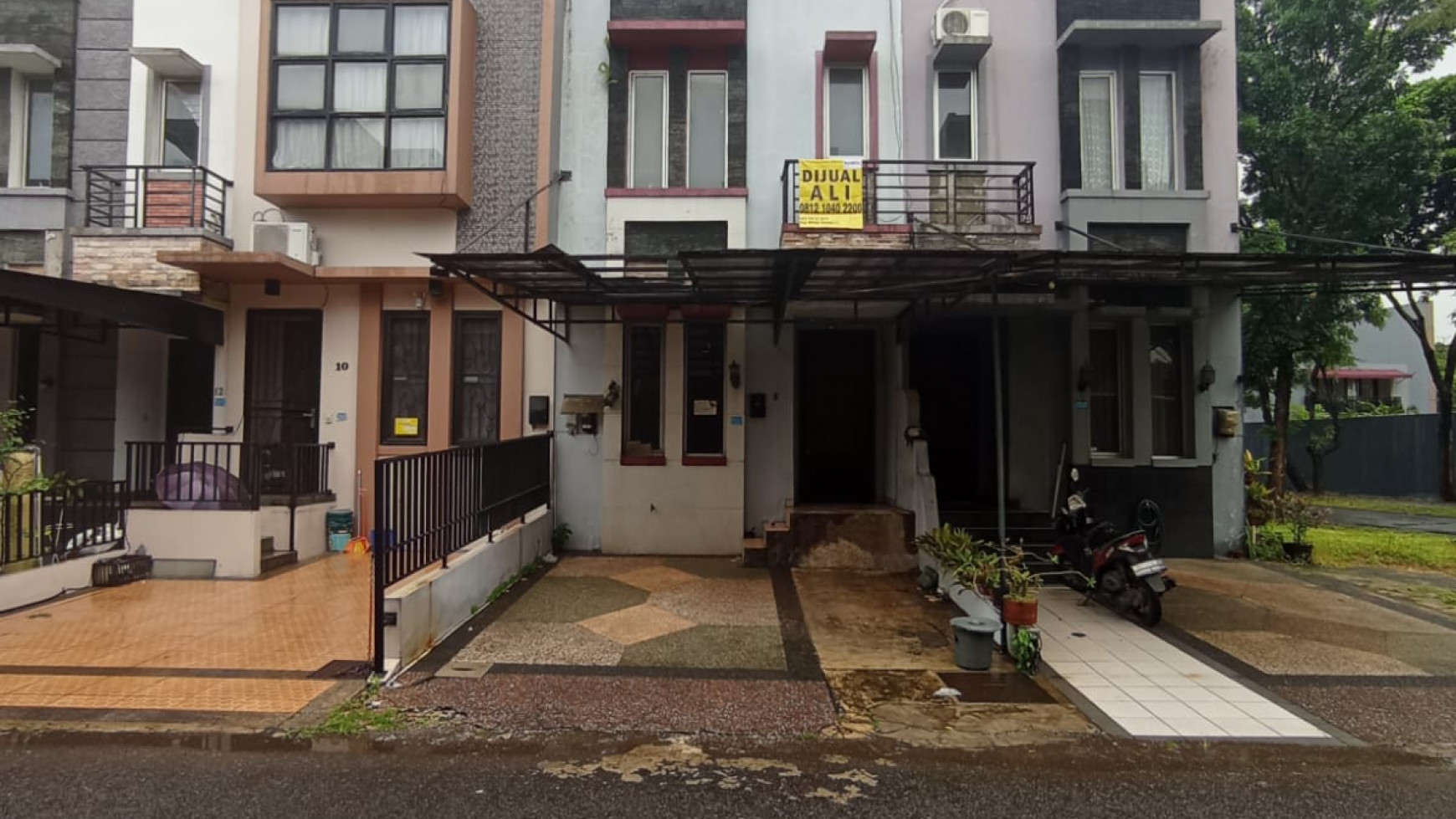 Jual murah rumah di JL. Den haag taman holandia lippo karawaci tangerang