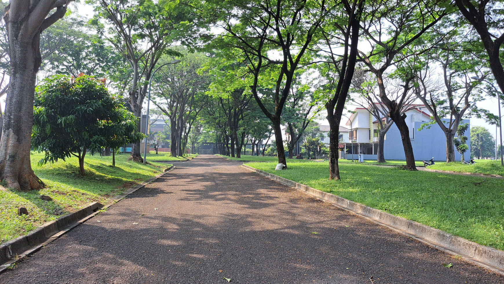 Kavling di Cluster bentuk kotak di Jagakarsa Jakarta Selatan.