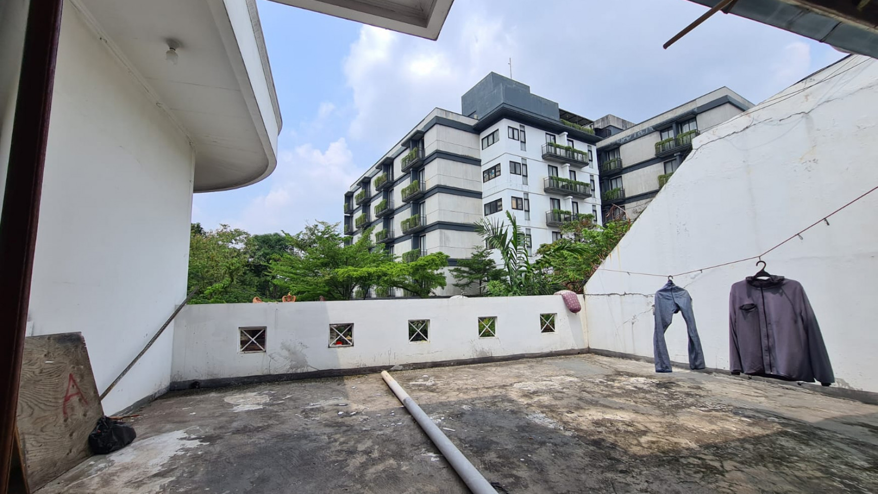 Rumah Mewah Bisa Dijadikan Kantor Lokasi Strategis Di Cilandak Jakarta Selatan.