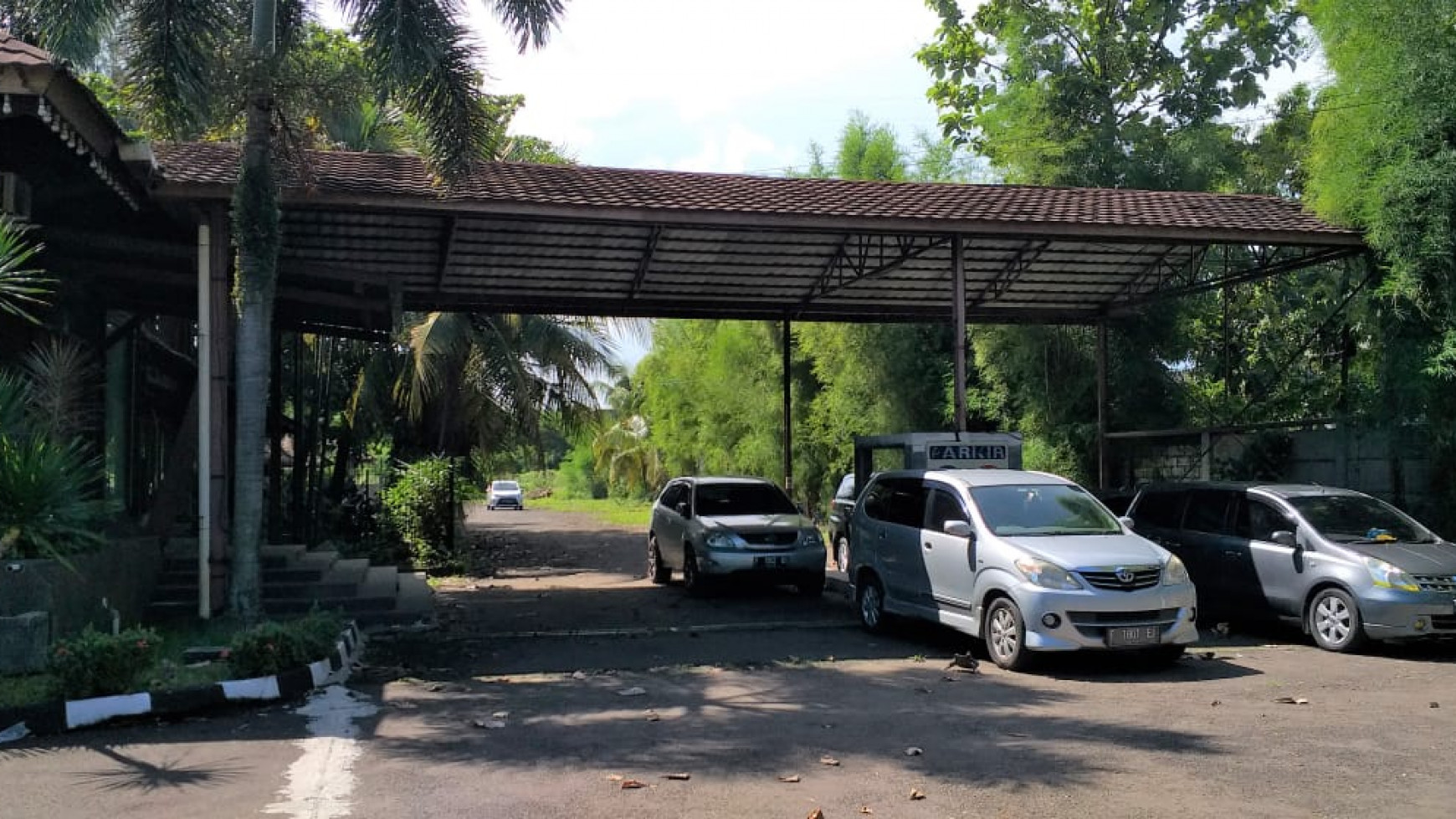 Dijual Tanah luas 2,9 Ha ex resto Balai Taman Palem 