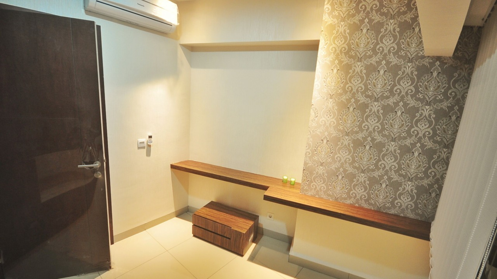 Apartemen Dekat Boulevard Full Furnish, Wallpaper, Renov Rapi, Siap Huni di Sherwood Twr Regent, Luas 94m2