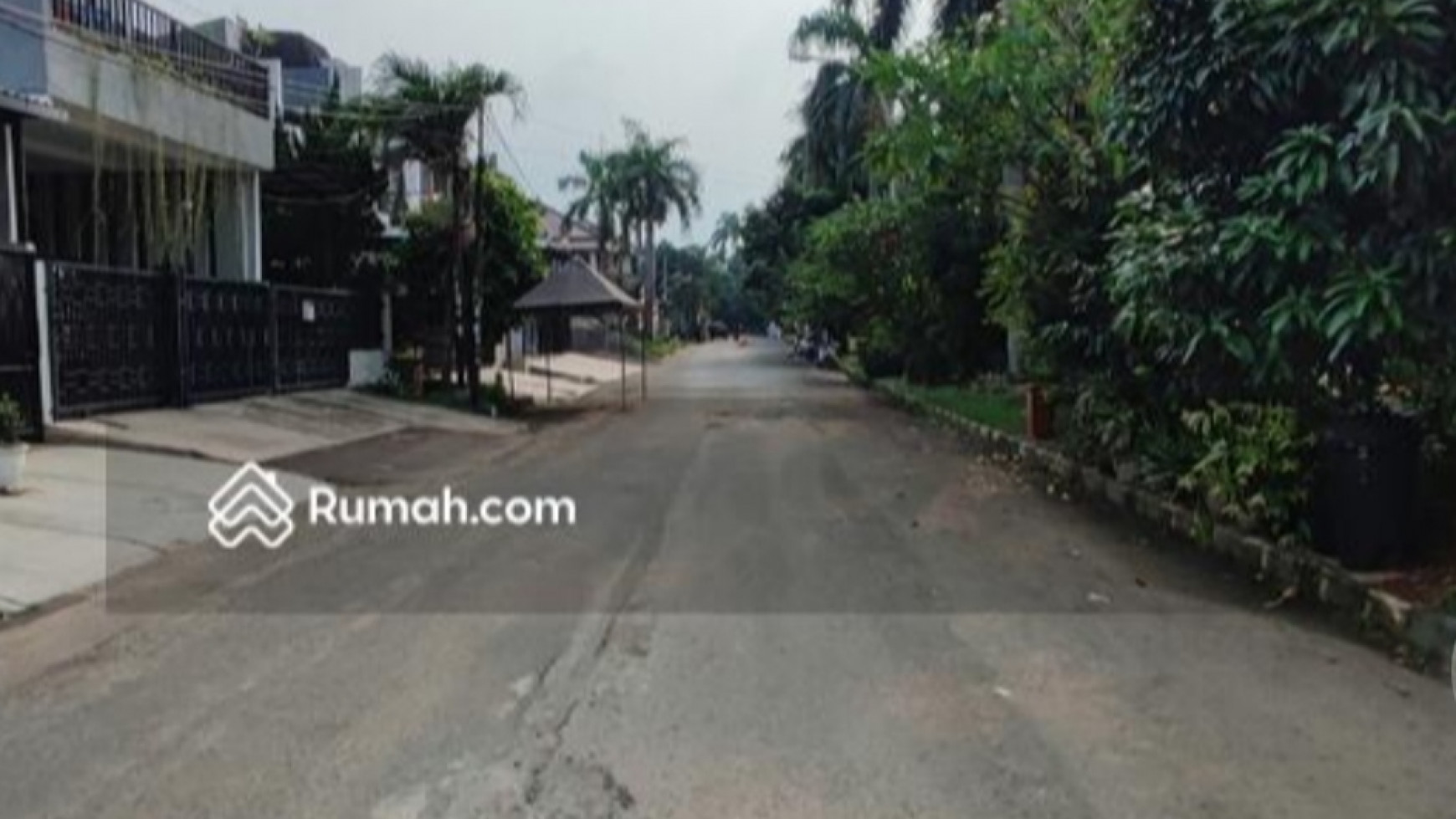Flash Sale. Rumah Bagus Regensi Melati Mas, Serpong