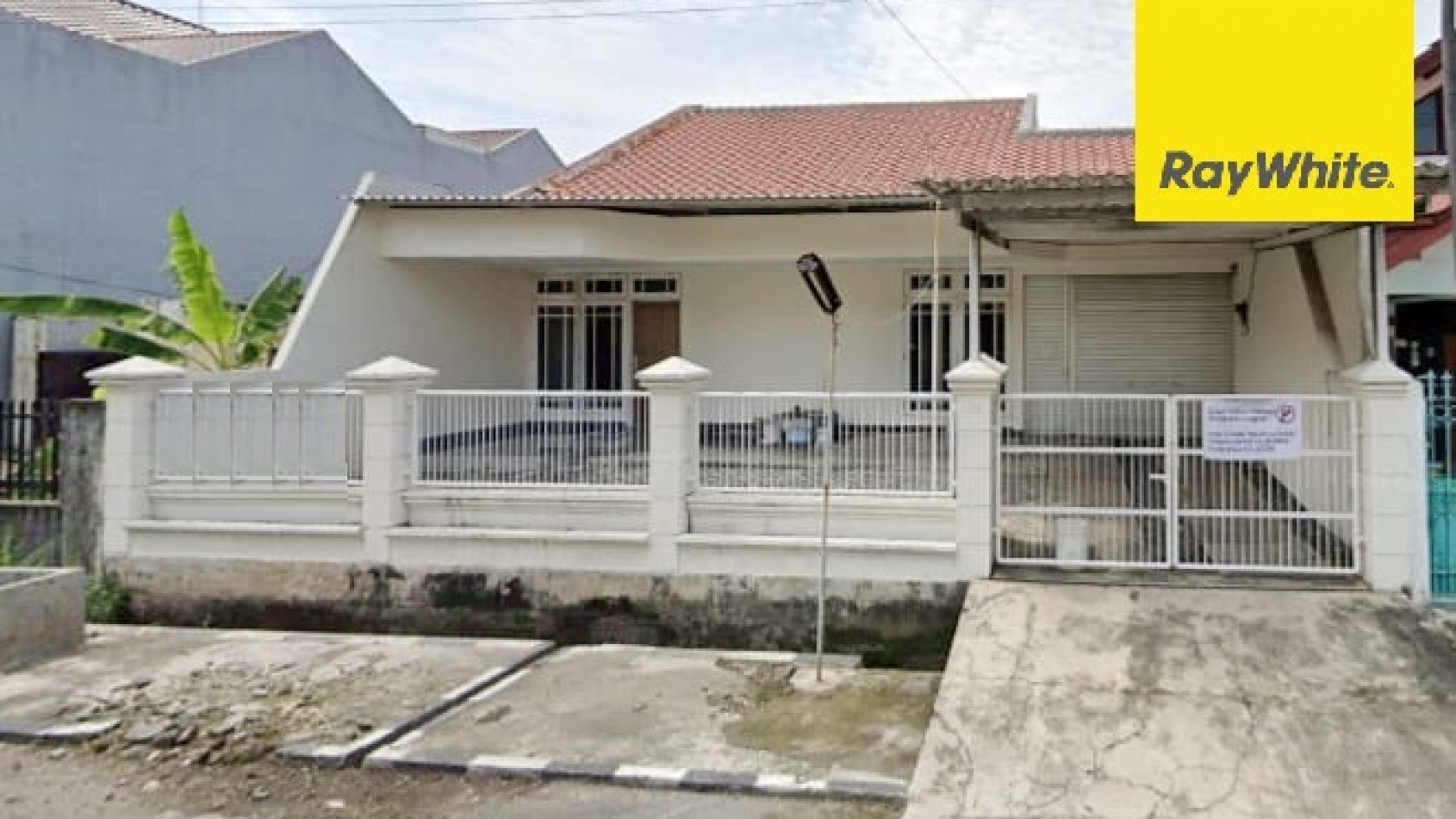 Dijual Rumah SHM di Jalan Gayungsari, Surabaya