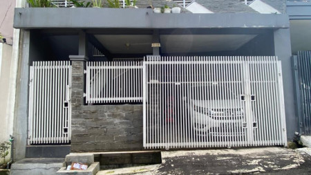 Rumah Cantik Minimalis di City View Sariwangi