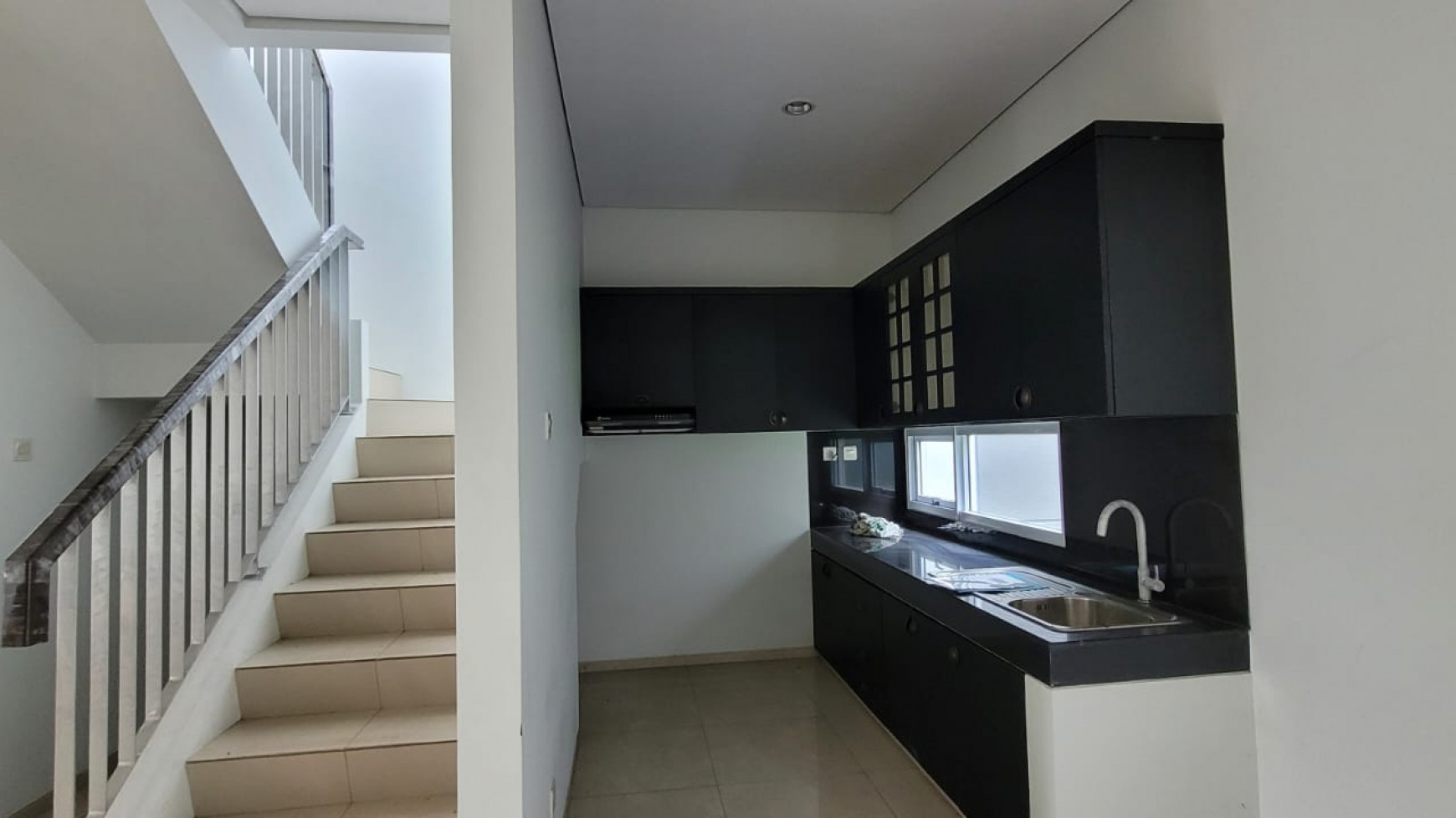 Dijual Rumah siap huni di Discovery, Bintaro Jaya