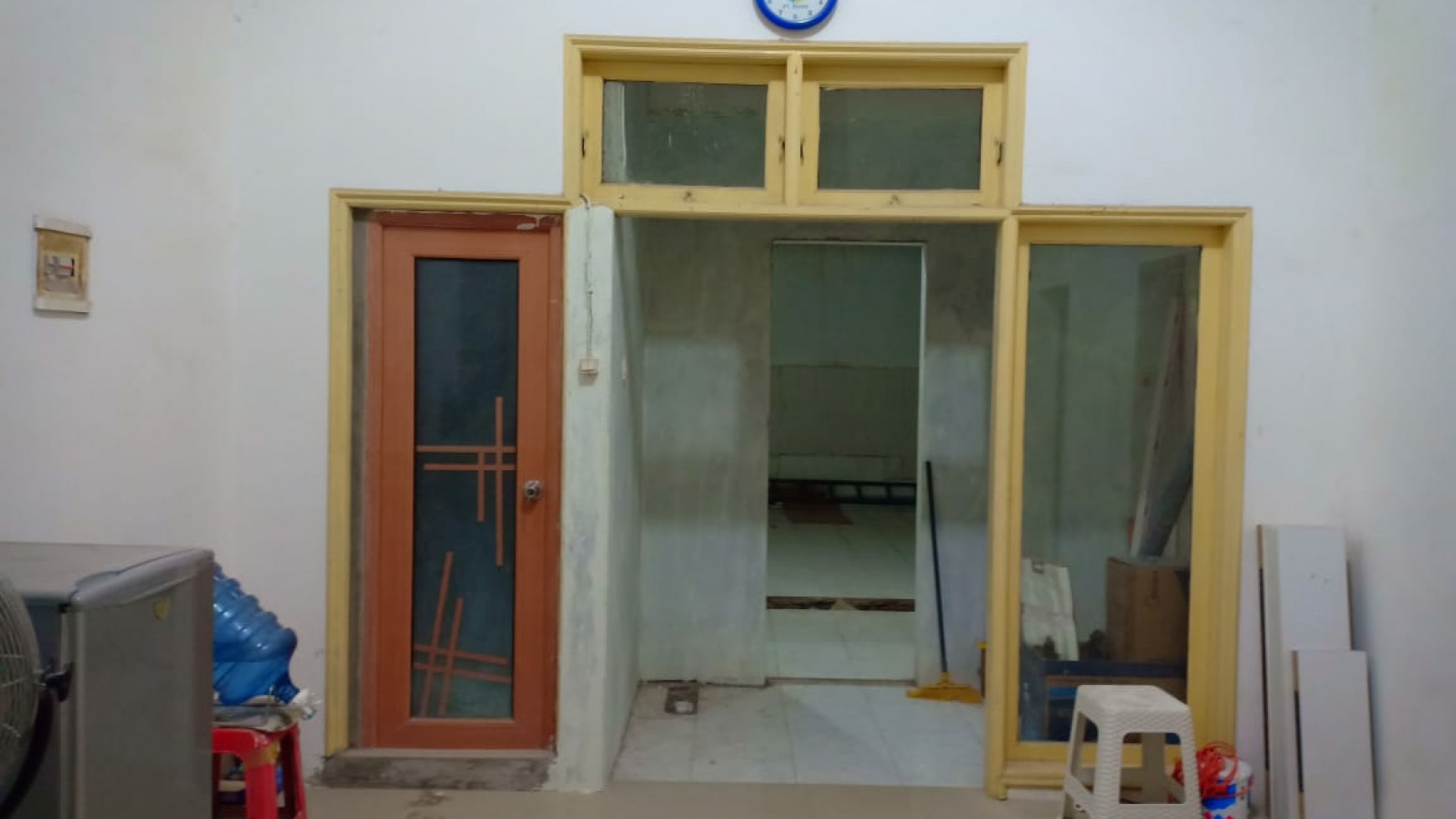 Dijual Rumah Pantai Mentari Kenjeran Surabaya Timur- Luas 300 m2 (15'20 ) - Murah - Cantik - Siap Huni