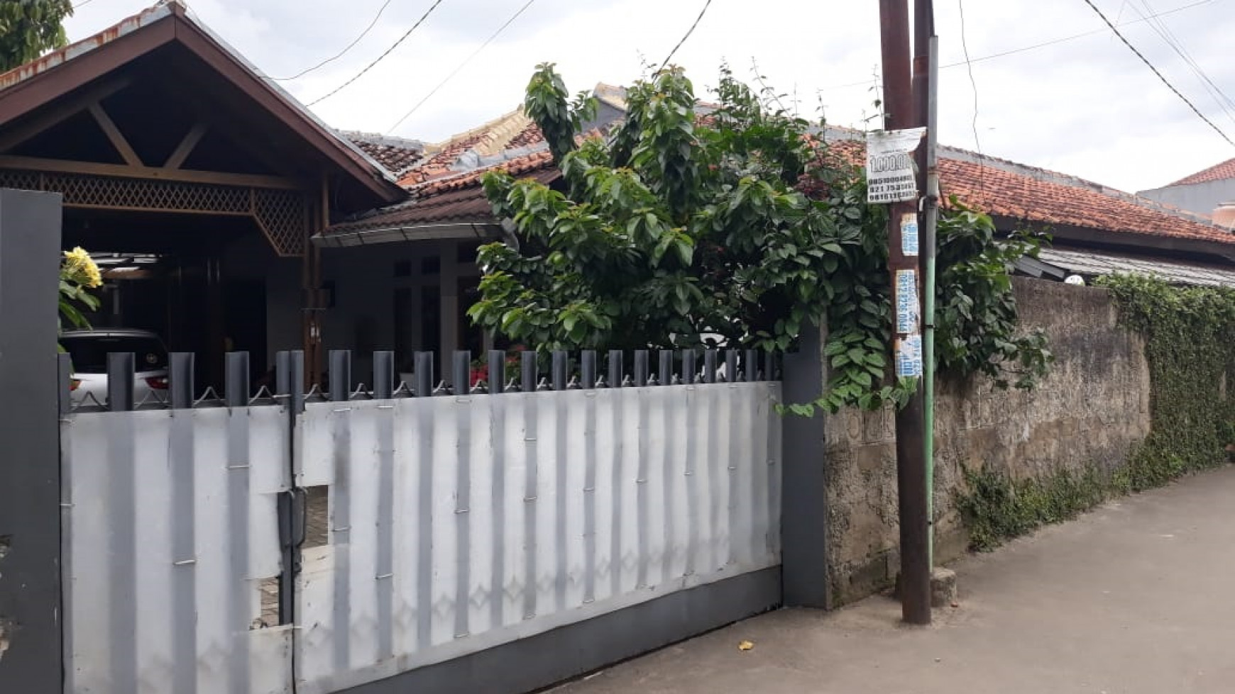 Rumah rapih, terawat, bagus siap huni