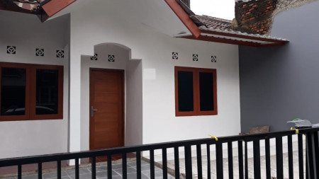 Rumah minimalis siap huni di Serpong