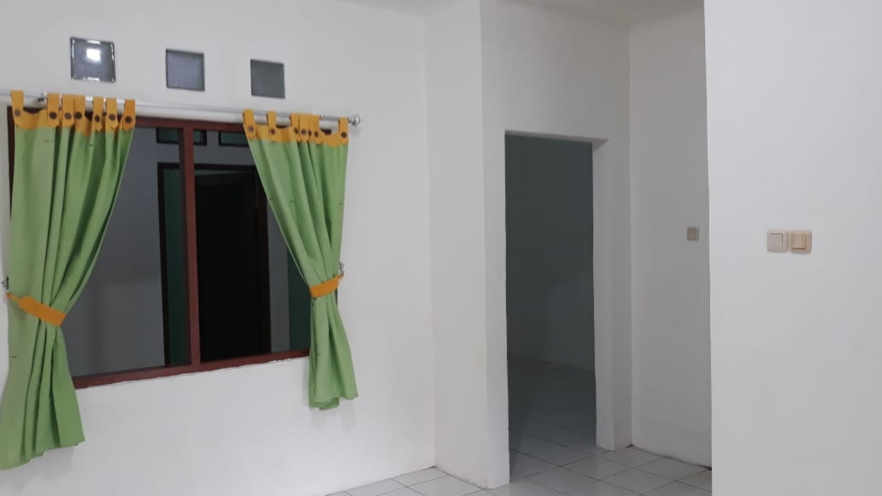 Rumah minimalis siap huni di Serpong